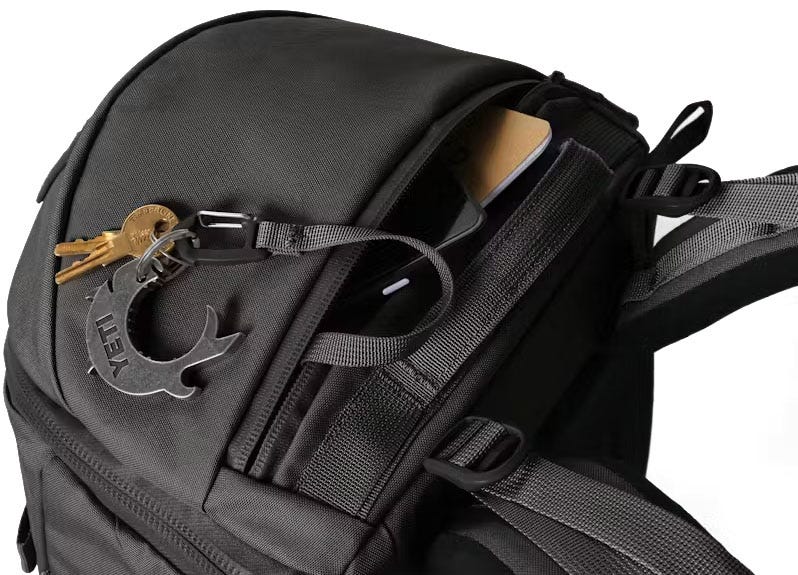 yeti-ranchero-22l_black__06.jpg