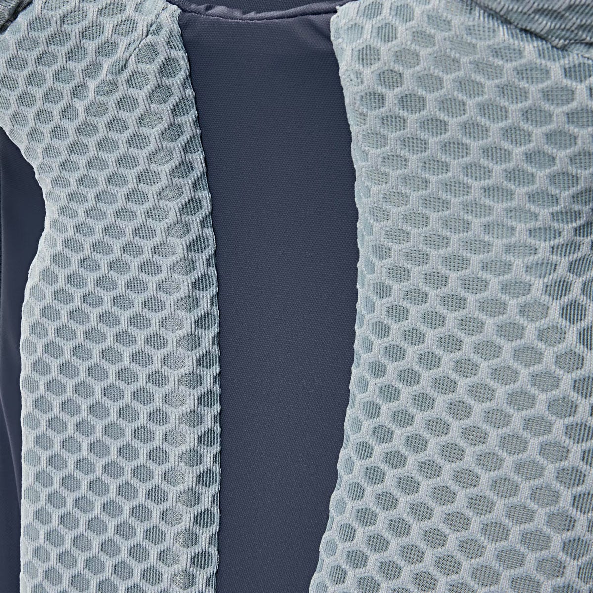 yeti-w-skala-50l-backpack_classic-navy__04.jpg